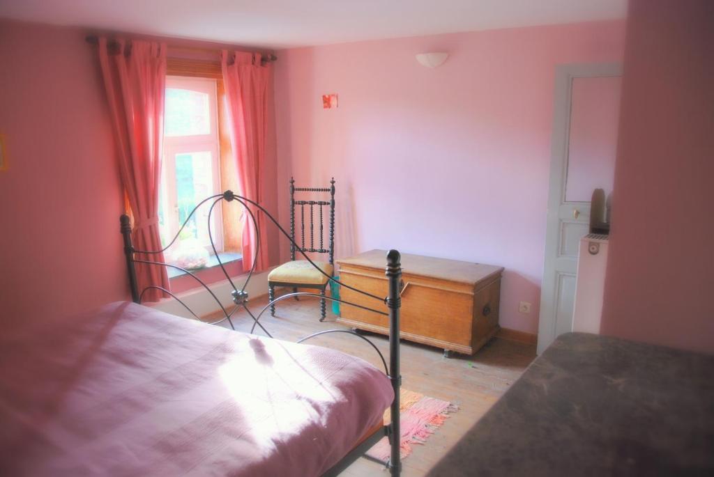 B&B Les Trois Voisins Bourseigne-Vieille Zimmer foto