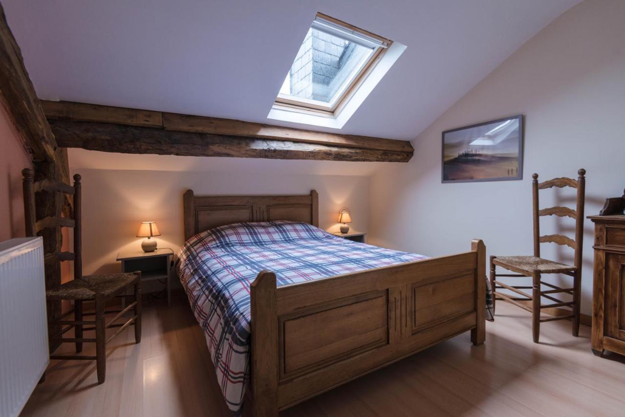 B&B Les Trois Voisins Bourseigne-Vieille Exterior foto
